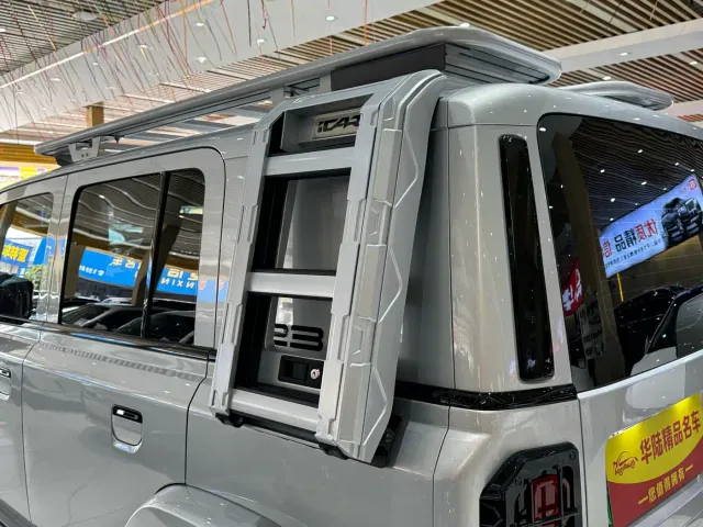 iCAR V23 — Фото автомобиля 15