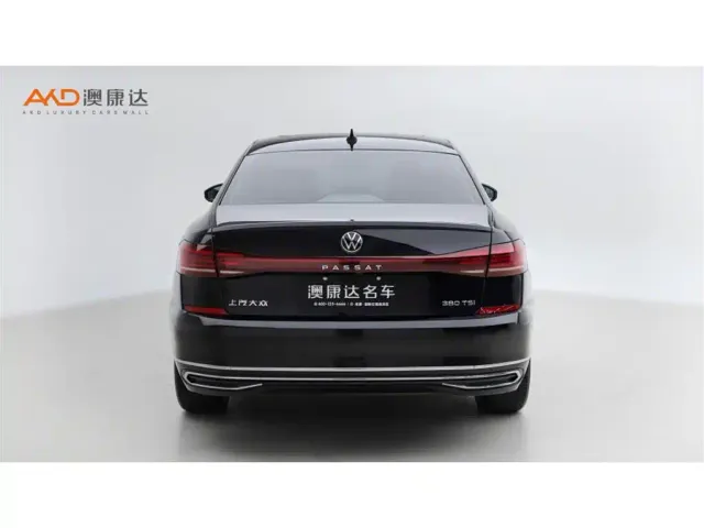 Volkswagen Passat — Фото автомобиля 4