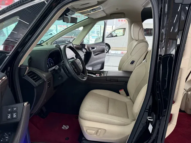 Toyota Vellfire — Фото автомобиля 9