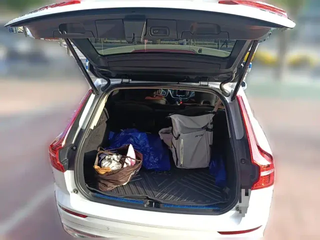 Volvo XC60 — Фото автомобиля 20