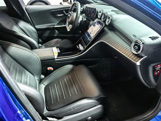 Mercedes-Benz C-Class — Фото автомобиля 10