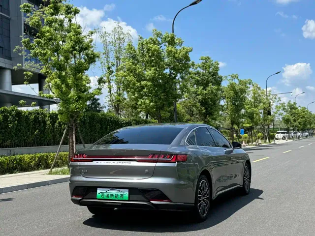 BYD Han — Фото автомобиля 8