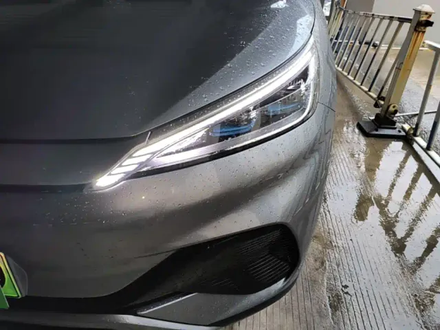 BYD Yuan PLUS — Фото автомобиля 23