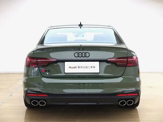 Audi S4 — Фото автомобиля 5