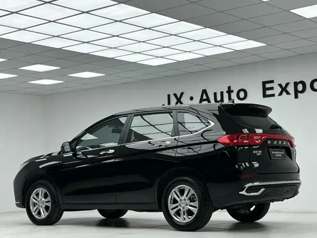 Haval M6 — Фото автомобиля 24