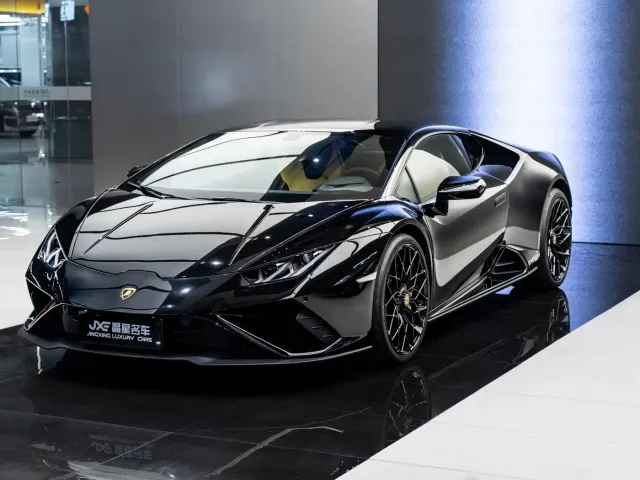 Фотография автомобиля — Lamborghini Huracan