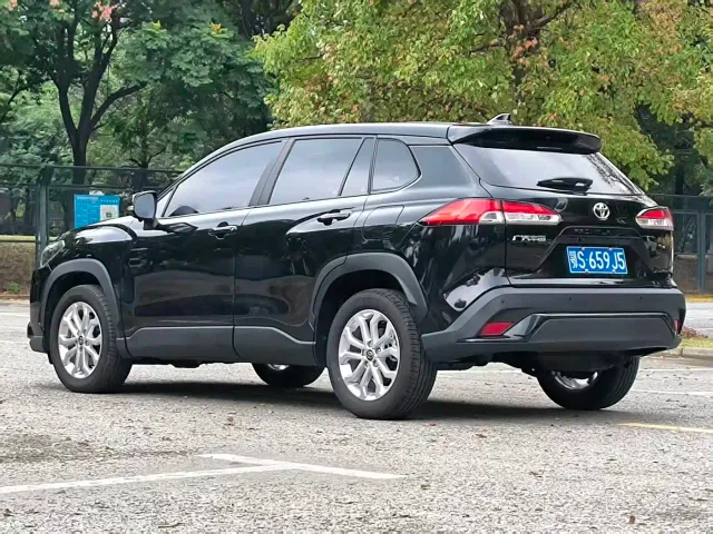 Toyota Frontlander — Фото автомобиля 8