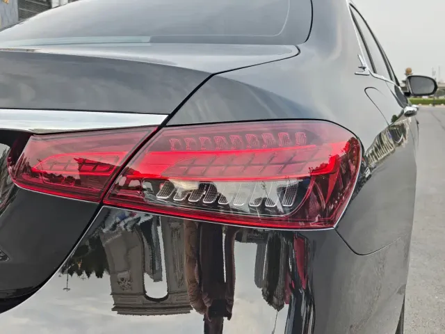 Mercedes-Benz E-Class — Фото автомобиля 9