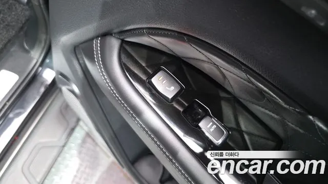 KG_Mobility_Ssangyong Rexton Rexton Arena Дизель 2.2 4WD — Фото автомобиля 25