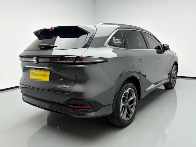 Changan CS75 Plus — Фото автомобиля 4