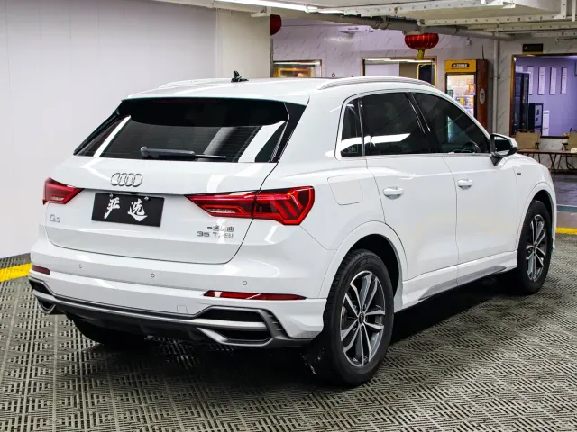 Audi Q3 — Фото автомобиля 23