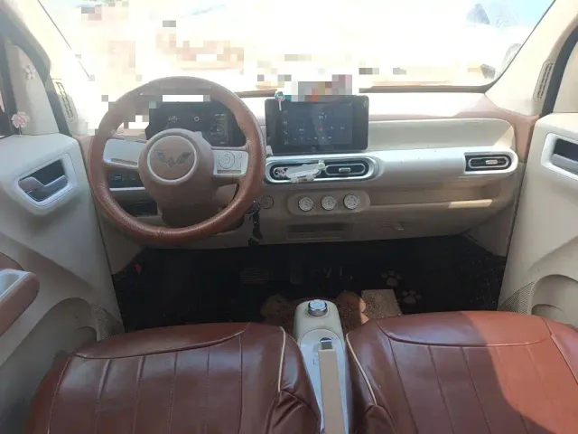 Wuling Hongguang Mini EV — Фото автомобиля 5