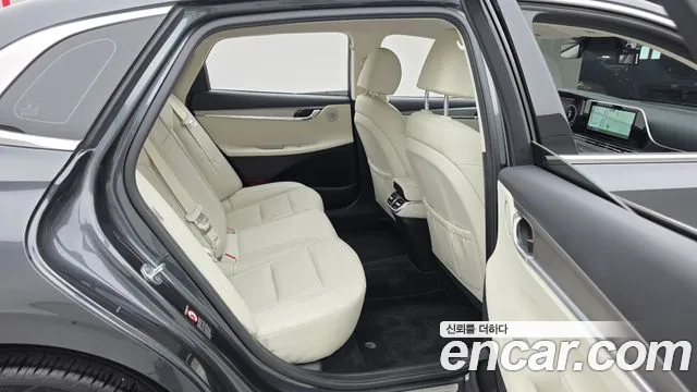 Hyundai Grandeur Новый Grandeur IG — Фото автомобиля 12