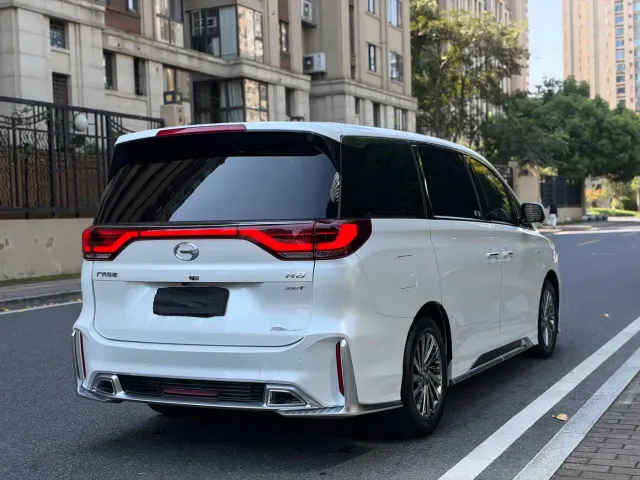 GAC Trumpchi M8 — Фото автомобиля 4