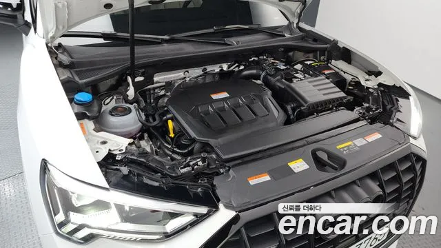 Audi Q3 40 TFSI quattro Premium — Фото автомобиля 6