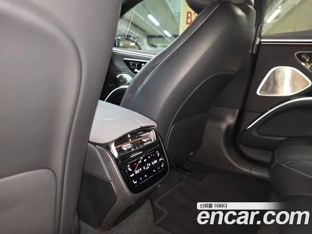 Mercedes-Benz EQS — Фото автомобиля 6