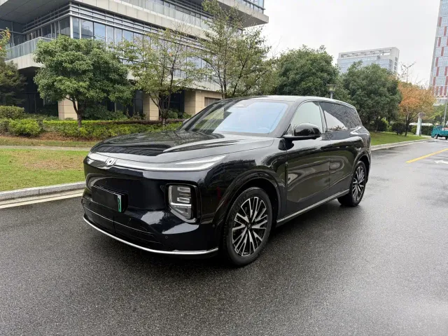Фотография автомобиля — Changan Qiyuan Q07