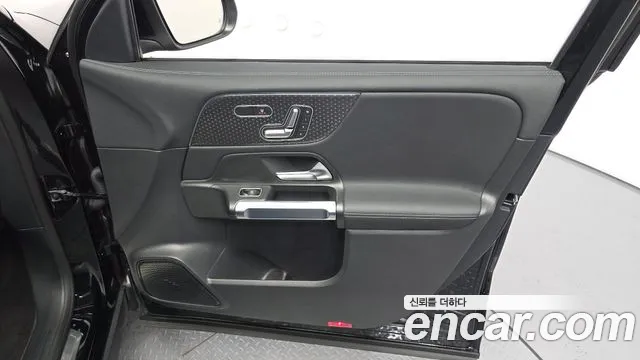 Mercedes-Benz EQB X243 — Фото автомобиля 23