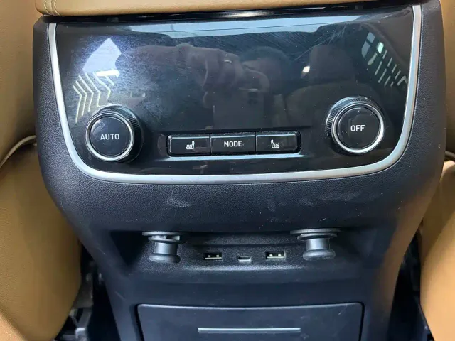 Li Auto ONE — Фото автомобиля 12