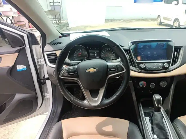 Chevrolet Monza — Фото автомобиля 10