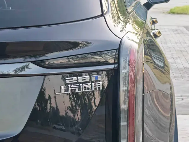 Cadillac XT5 — Фото автомобиля 9