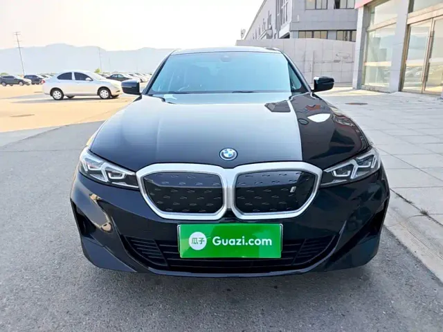 BMW i3 — Фото автомобиля 2