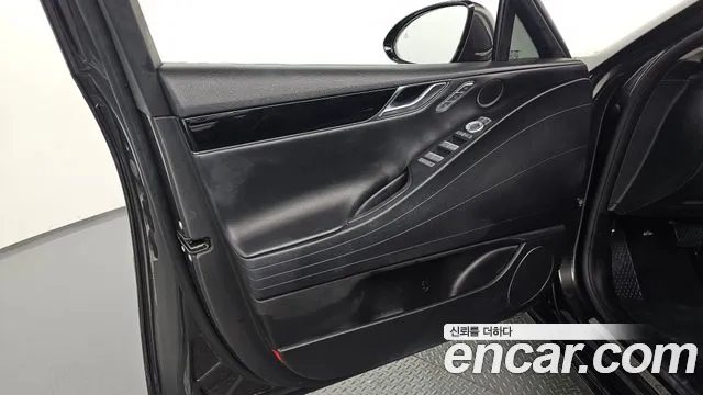 Genesis G80 RG3 — Фото автомобиля 13