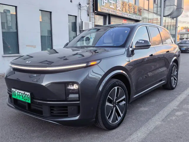 Фотография автомобиля — Li Auto L8