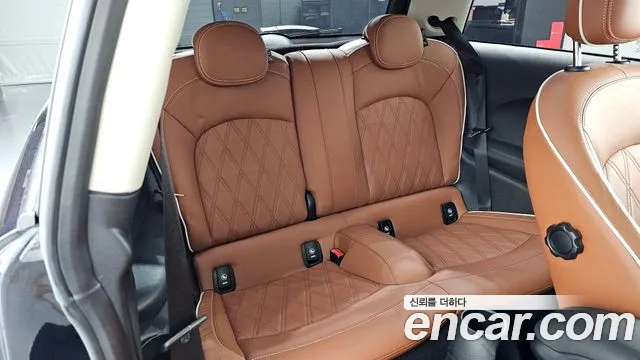 Mini Cooper — Фото автомобиля 12