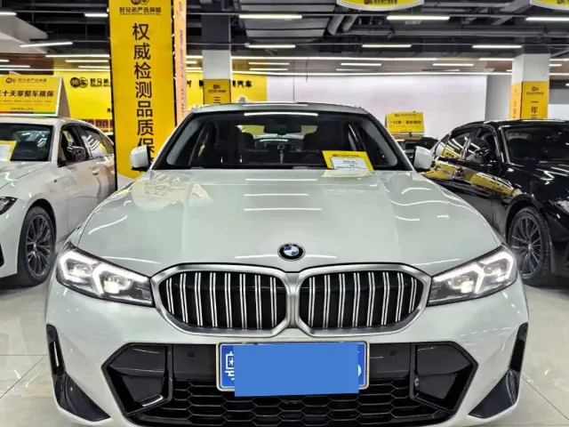 BMW 3 Series — Фото автомобиля 2