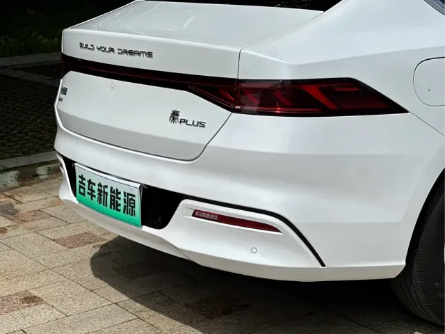 BYD Qin PLUS — Фото автомобиля 9