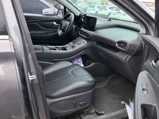 Hyundai Santa Fe — Фото автомобиля 8