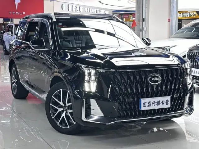 GAC Trumpchi GS8 — Фото автомобиля 5