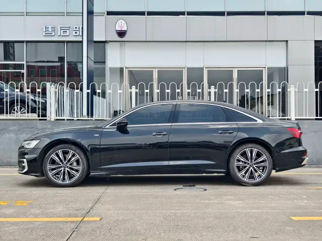 Audi A6L — Фото автомобиля 3