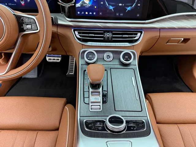 Hongqi H9 — Фото автомобиля 11