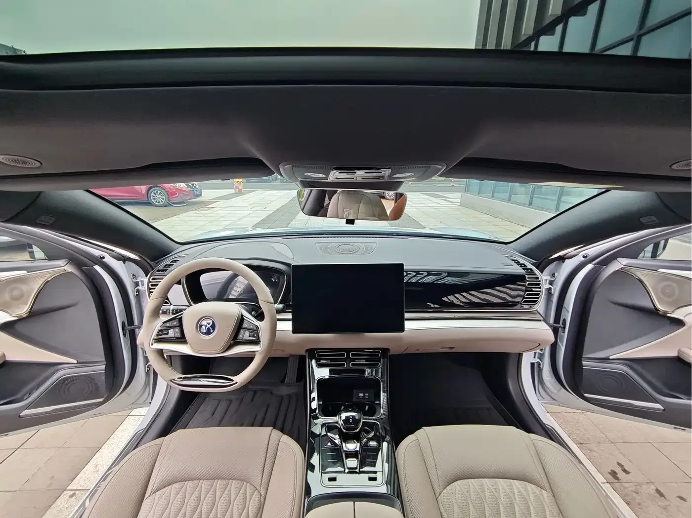 BYD Han 2025 EV 506KM Premium — Фото автомобиля 8