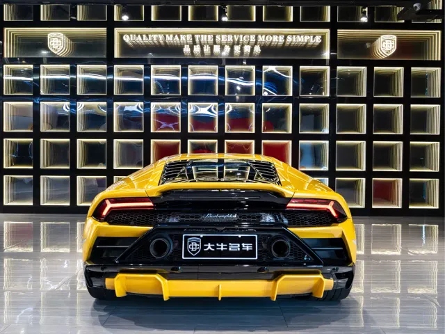 Lamborghini Huracan — Фото автомобиля 5