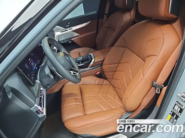 BMW 7-Series 7 серия (G70) — Фото автомобиля 10