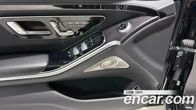 Mercedes-Benz S-Class W223 — Фото автомобиля 16