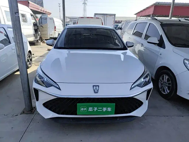 Roewe i5 — Фото автомобиля 2
