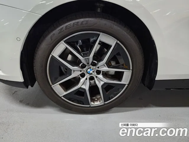 BMW 5-Series — Фото автомобиля 5