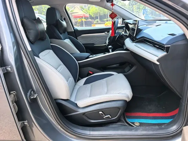 Geely Xingrui — Фото автомобиля 10