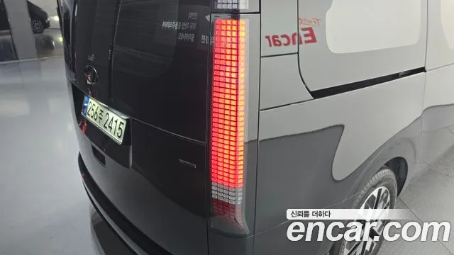 Hyundai Staria Staria 4WD Lounge 9 мест — Фото автомобиля 5