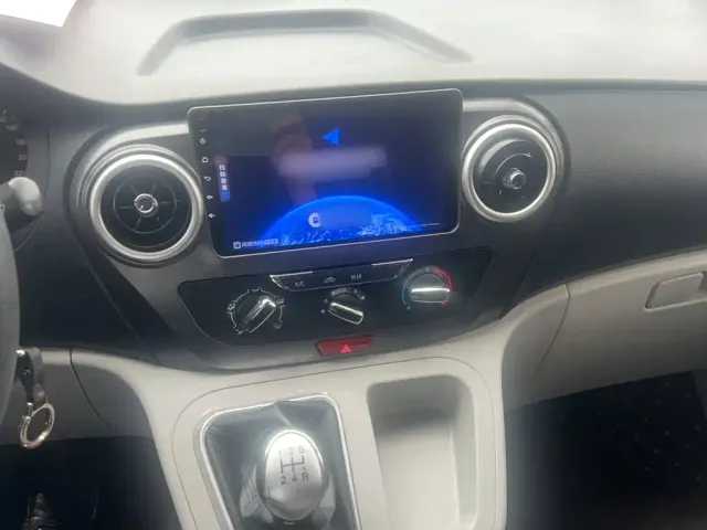 JAC Refine M3 — Фото автомобиля 5
