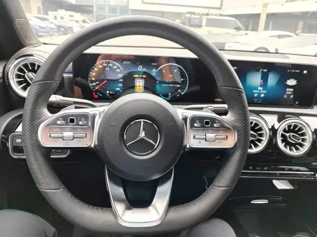Mercedes-Benz A-Class — Фото автомобиля 7