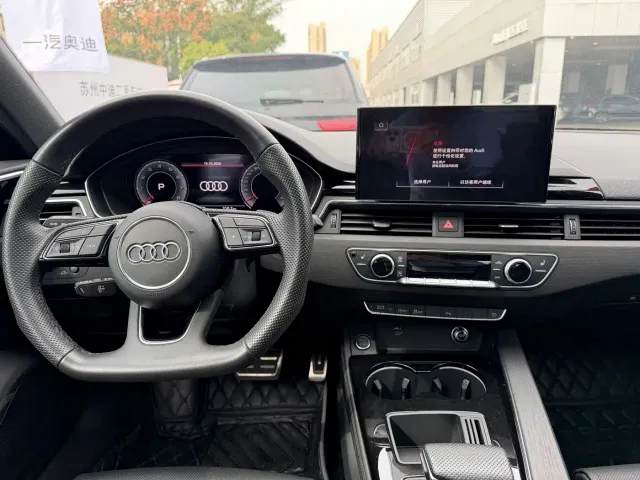 Audi A4L — Фото автомобиля 8