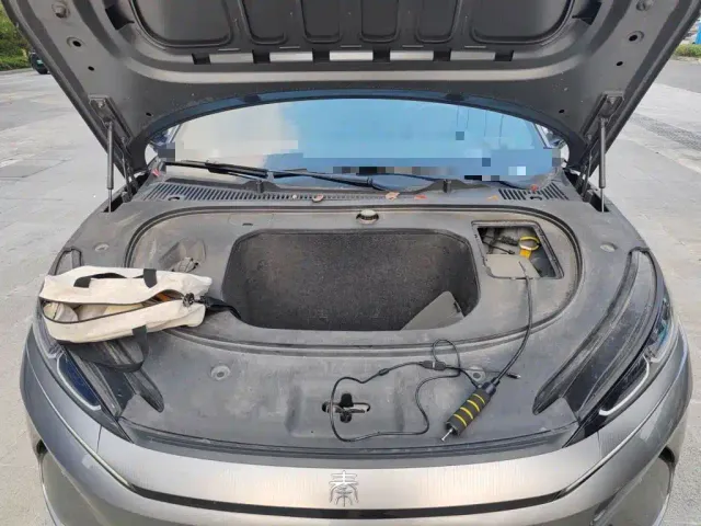 BYD Qin L — Фото автомобиля 16