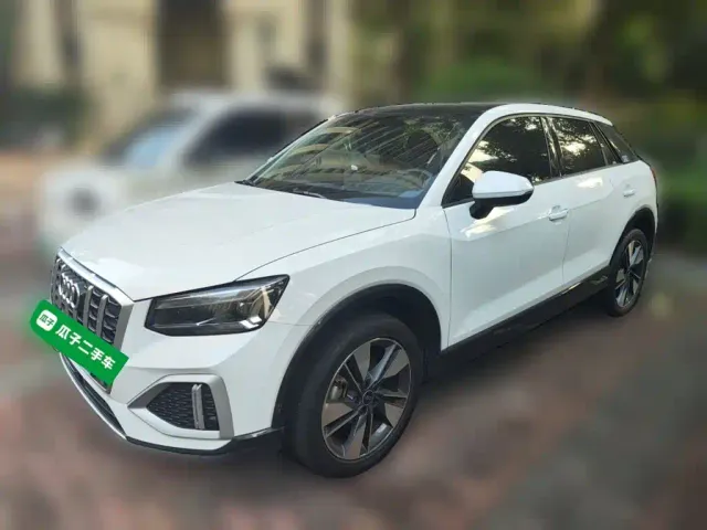 Фотография автомобиля — Audi Q2L