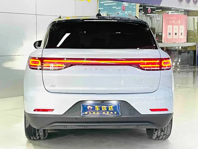 Leapmotor C11 — Фото автомобиля 3