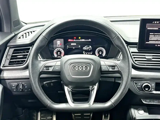 Audi Q5L — Фото автомобиля 10